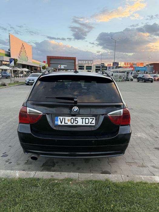 BMW E91 318d 2006 Preț 2500€ Negociabil