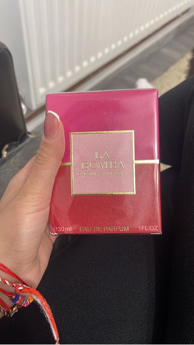 Apa de parfum La Bomba Carolina Hererra, 30 ml, original, nou, sigilat