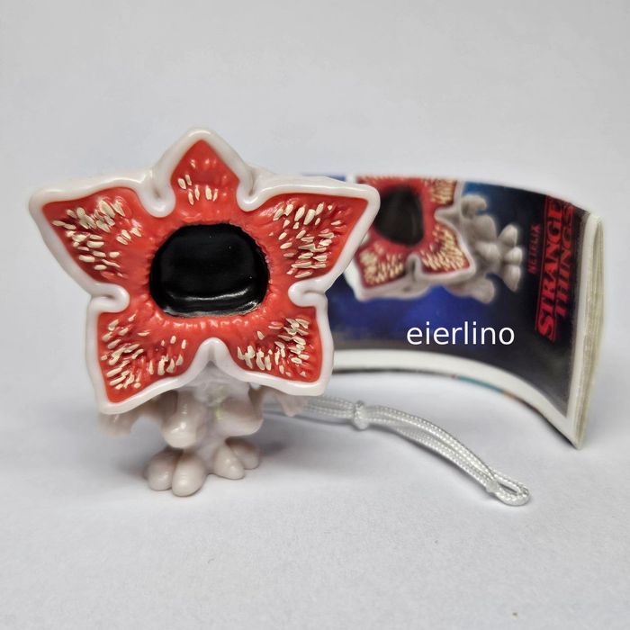 Stranger Things Kinder JOY фигури с книжки и въженца