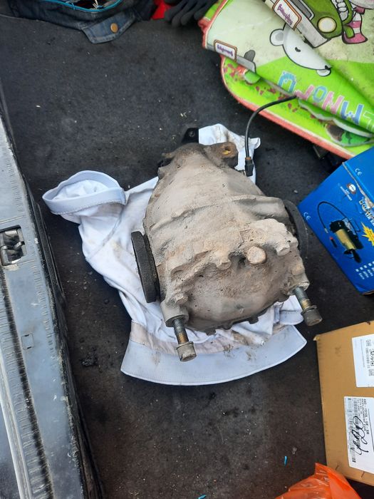 Мерс 124 РЕДУКТОР 3.27