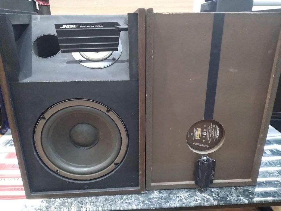 Vînd trei seturi boxe