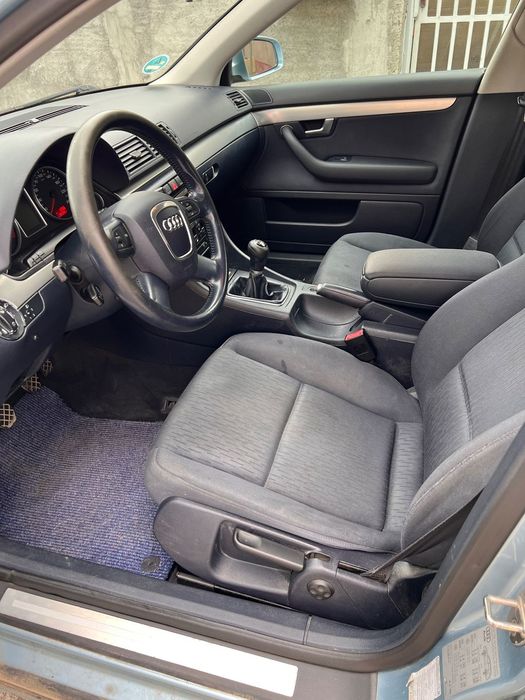 Audi A4 Limuzina