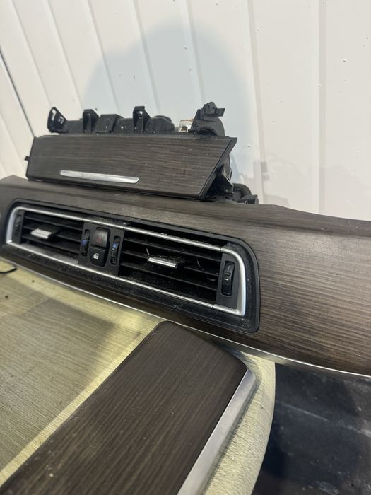 Интериорни лайстни бмв ф01 ф02 bmw f01 f02 laistni