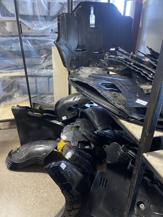 Подкрылки Локеры Подкрыльник