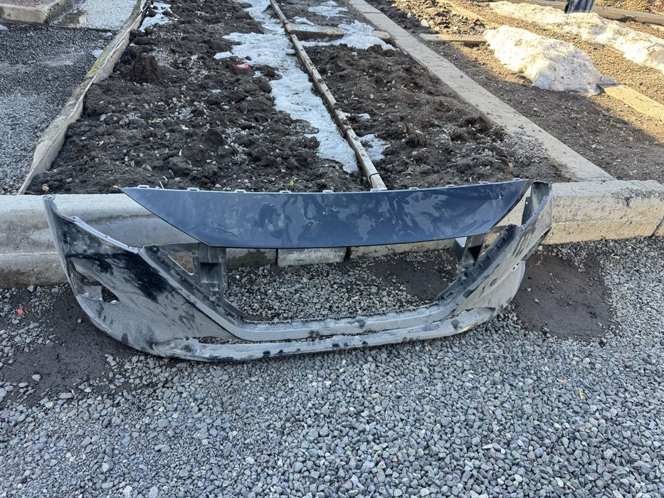 бампер акцент 2020 оригинал черный