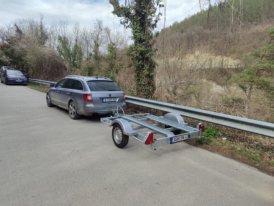 Транспорт на автомобили