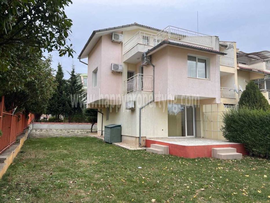 Продава се Къща в Свети Влас - 184 кв.м за 1142 €/кв.м - Снимка #1