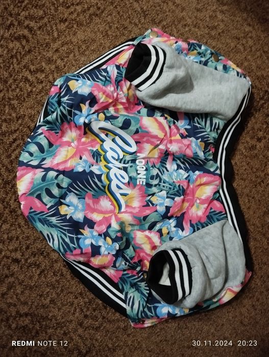 Куртка для средней собаки и