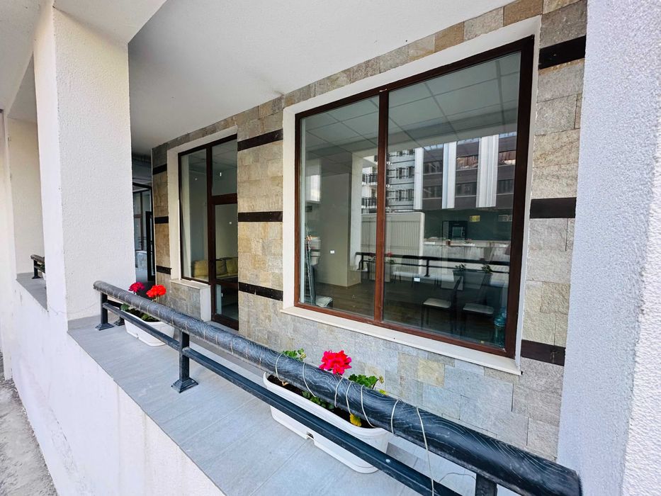 Продава се Магазин в Банско - 58 кв.м за 1189 €/кв.м - Снимка #1