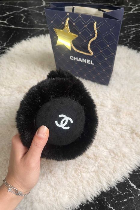 черни ушанки зимни пухкави шанел слушалки шапка chanel уникални бяли