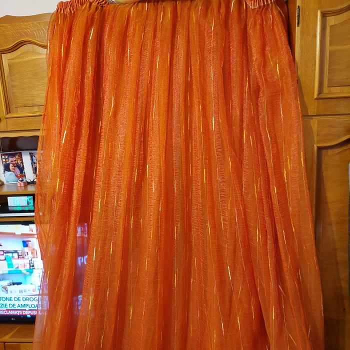 Perdea oranj organza