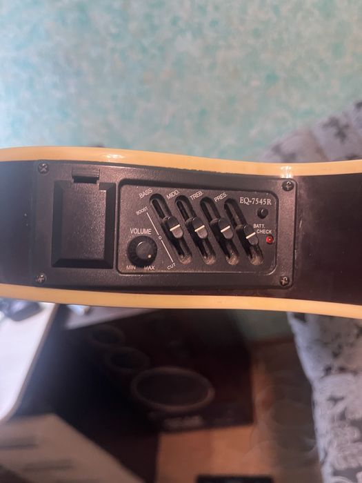 Продам две гитары