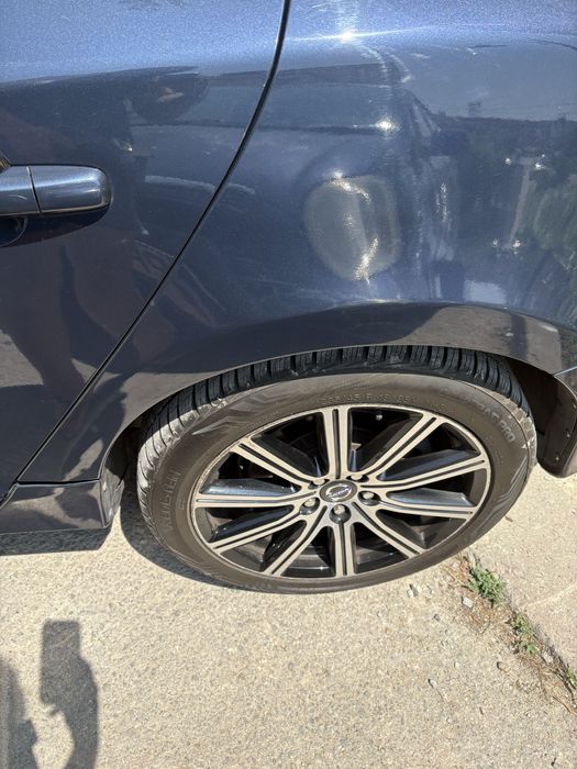 Volvo v60 хибрид