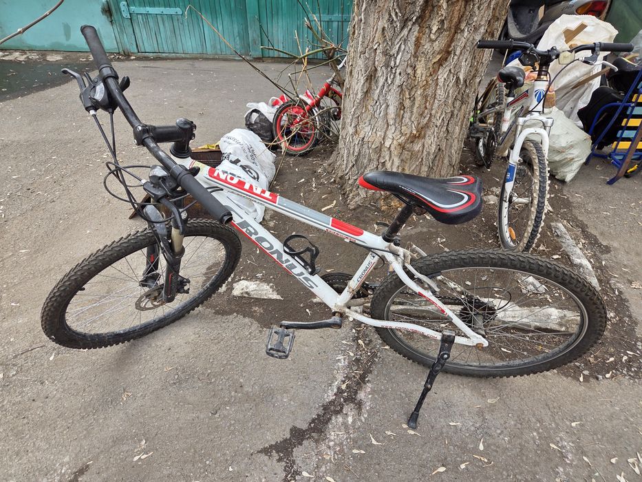 Продам велосипед Cronus