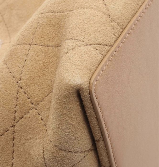 Dior чанта с пух