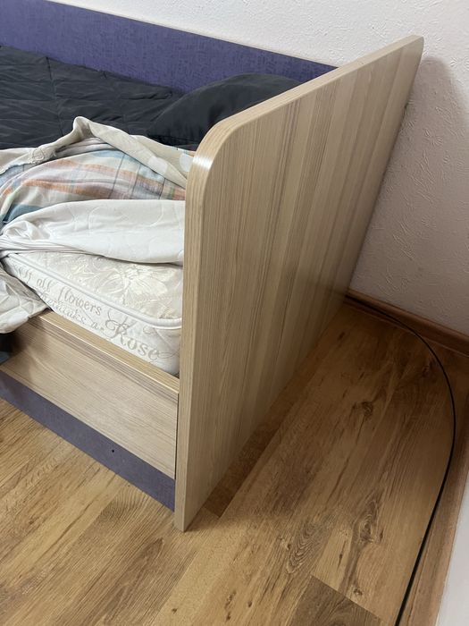 Продам кровать б/у подростковая