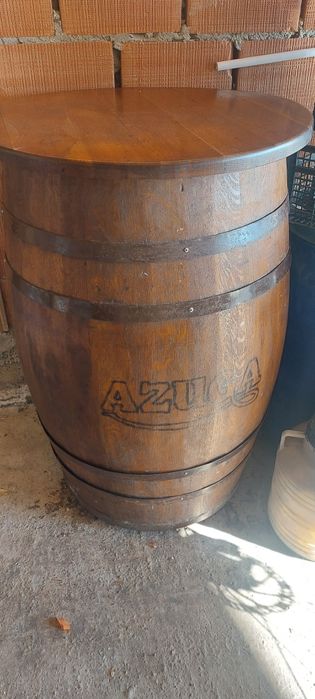 Butoi rustic cu scaune