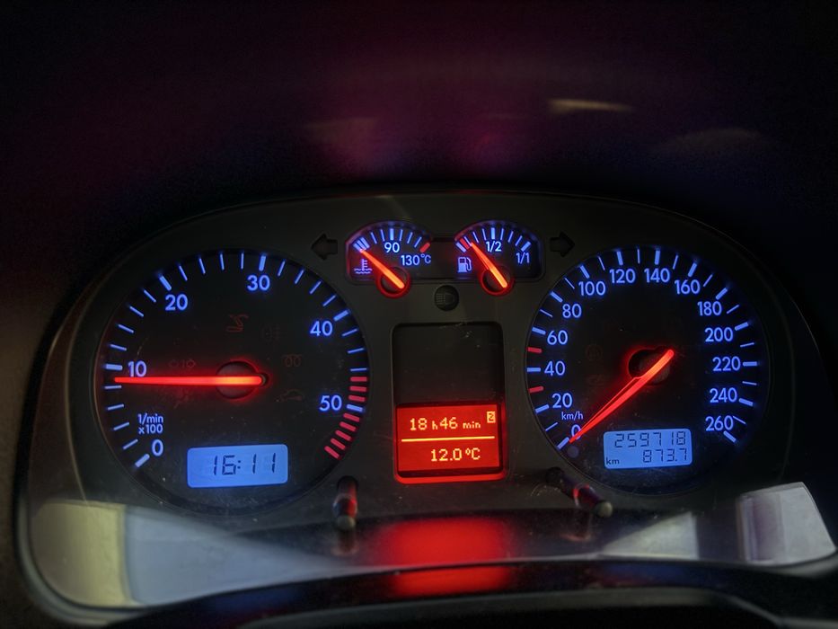 VOLKSWAGEN Golf 2000 — imagine 5