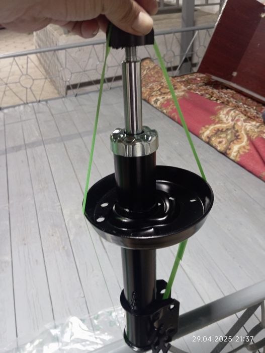 Продам Амортизатор от Опель Вектра В