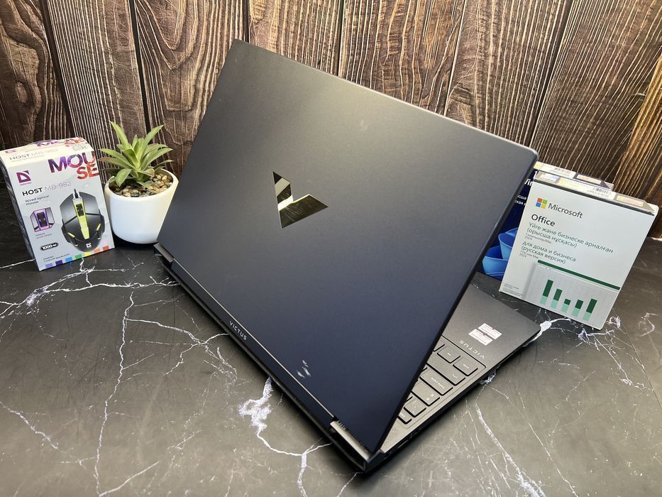 HP Victus15 RTX 4050