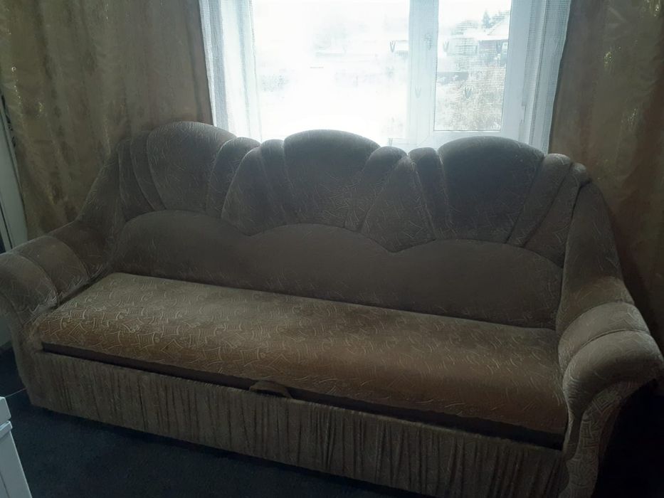Продам диван и 2 кресла