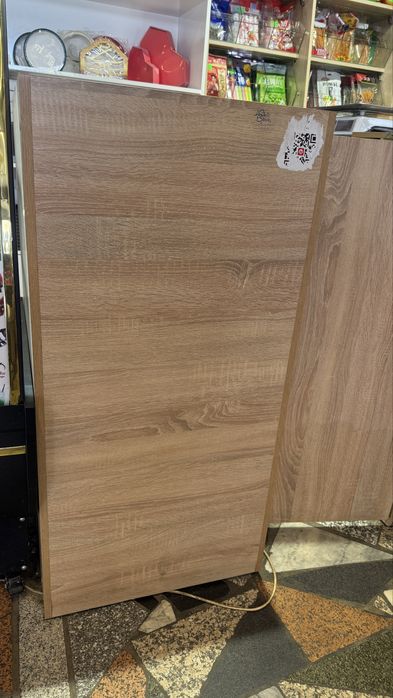 Подается стеллаж полка