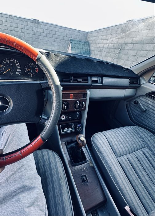 Мерседес 124 обем 2.3