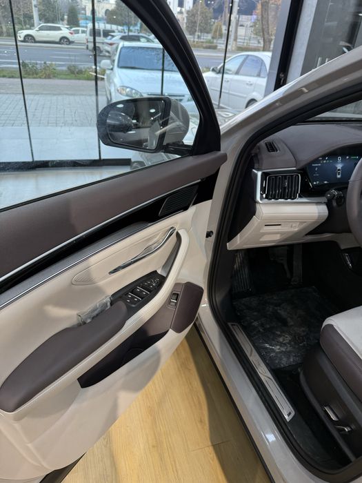 Byd song champion 605km