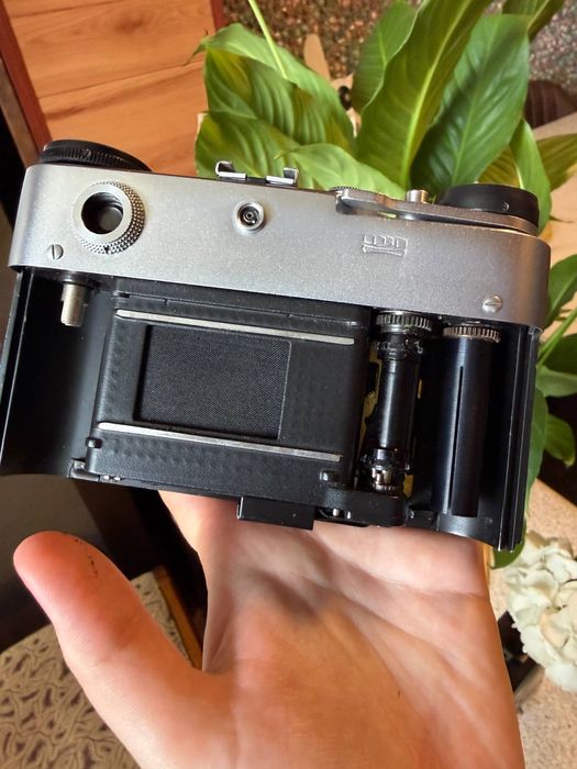 Продам пленочный фотоаппарат ФЭД-5 с объективом Индустар-61 Л/Д