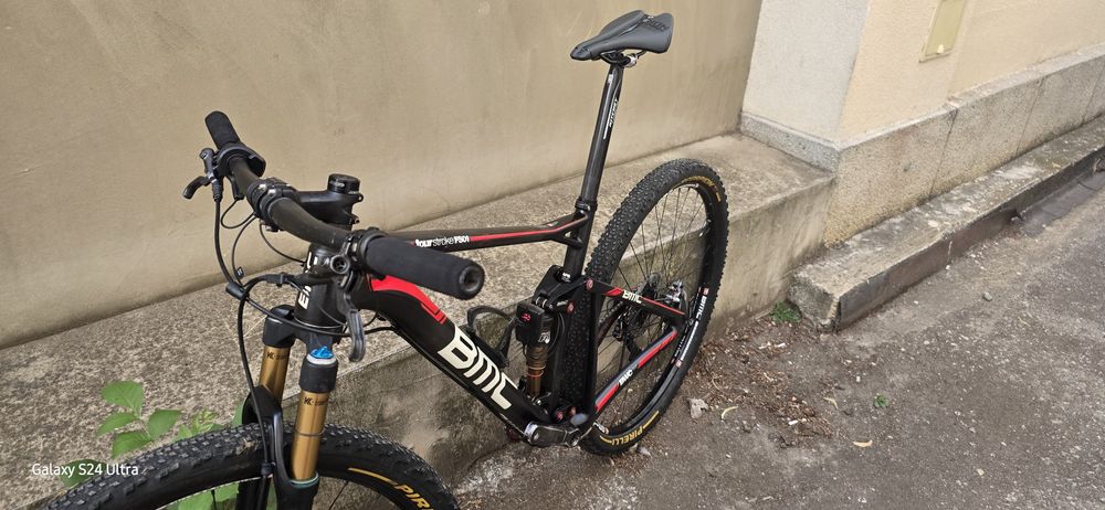 Карбонов шосеен велосипед Boardman team C, 53 размер.