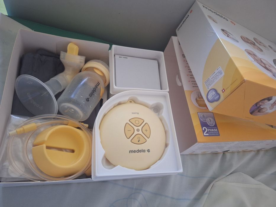 Електрическа помпа за кърма Medela Swing + подаръци