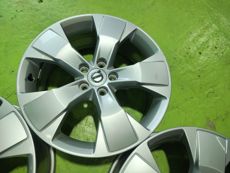 18 5x108 Volvo лети джанти 5х108 волво