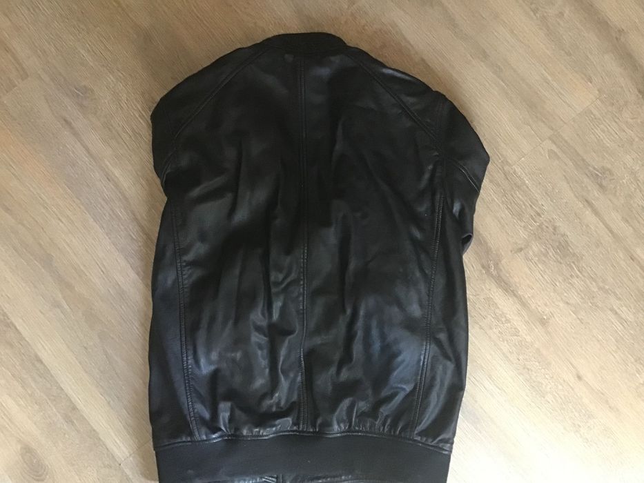 Яке естествена кожа  Massimo Dutti