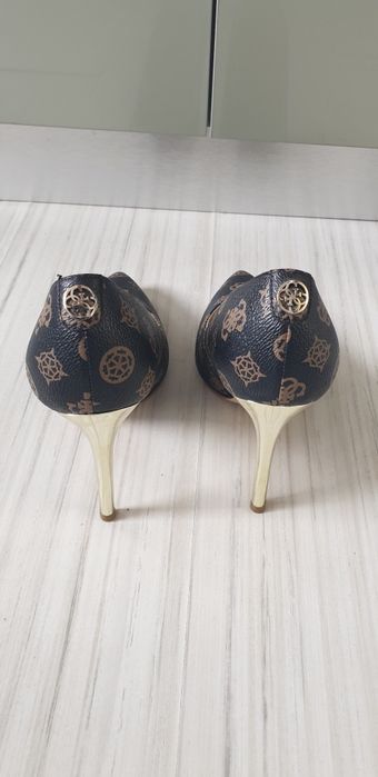 Guess  Womens Size 40/25.5см  ОРИГИНАЛ! Дамски токчета!