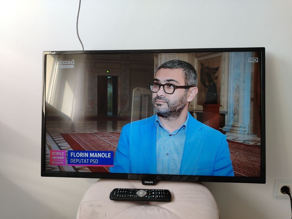 Televizor LED 32inchi 82cm smart