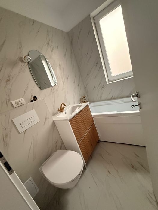 Apartament cu 3 CAMERE