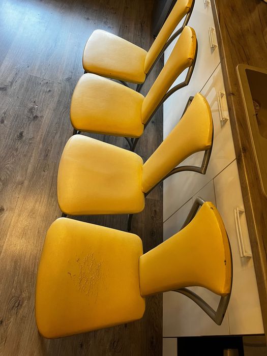 Трапезни столове