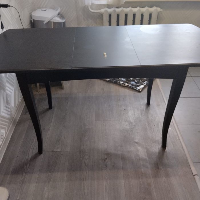 Продам стол в отличном состоянии