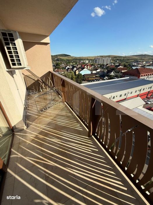 Apartament 3 camere, 75 mp, zona Sud-Vest