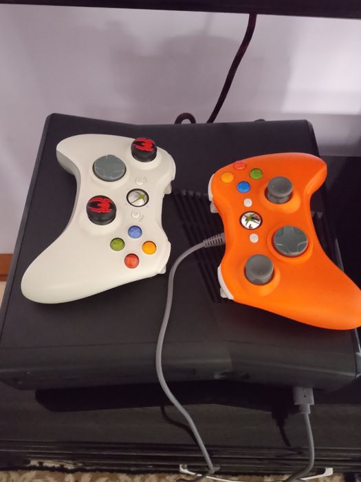 Продам Xbox 360 slim