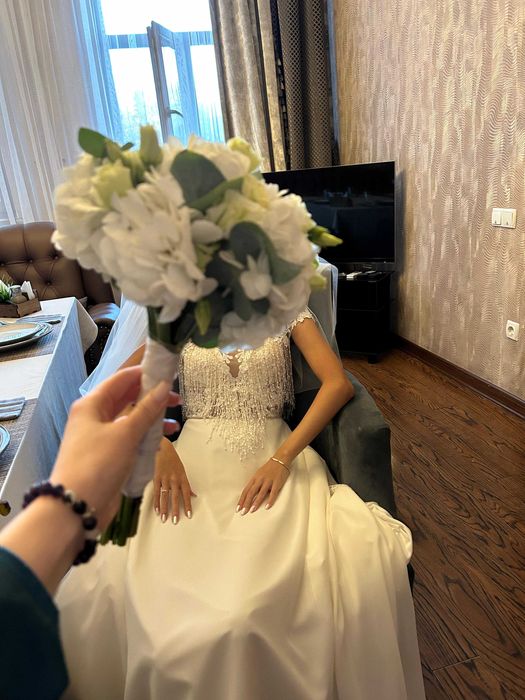 Продам свадебное платье бу