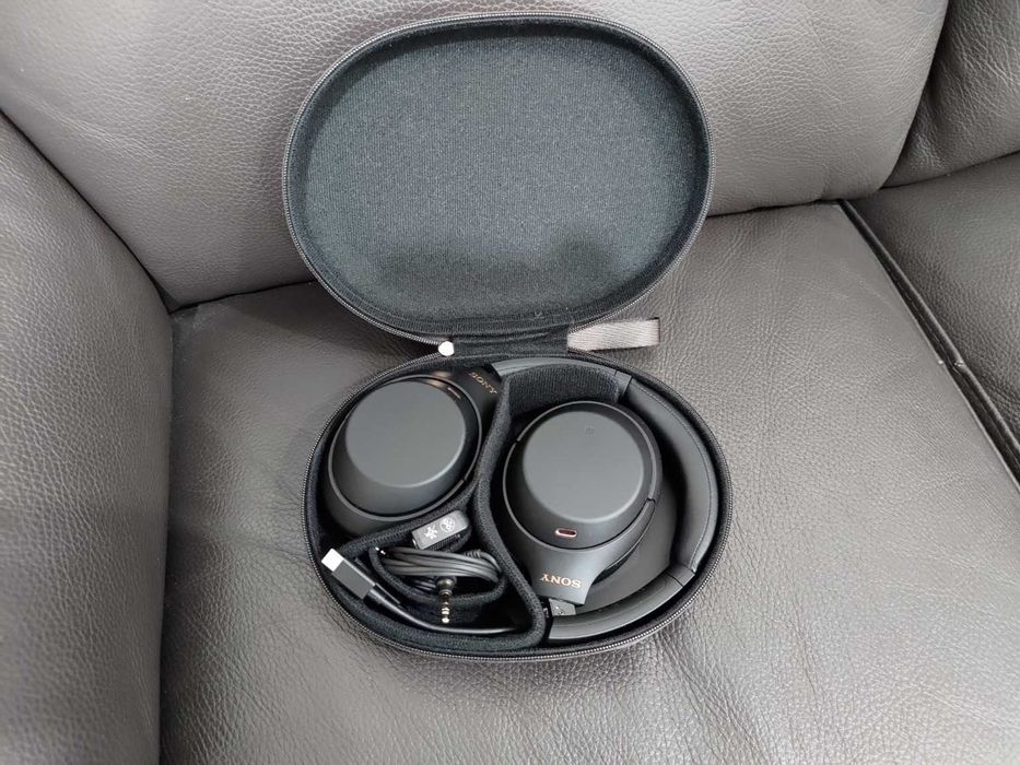 Sony WH-1000XM3, Wireless Noise Cancelling Слушалки, Отлично Състояние
