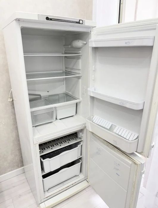 Холодильник Indesit