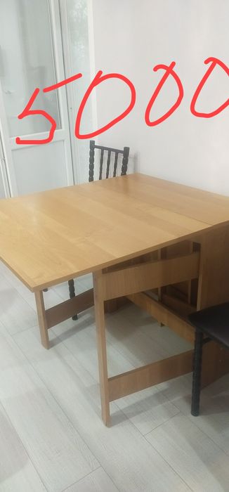 Продам стол и стулья