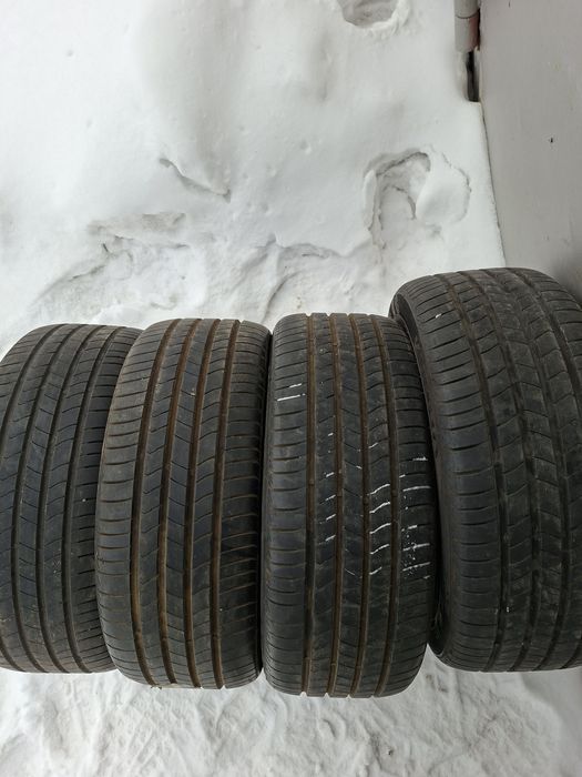 Продам шины. 235/45/18 кумхо экстра