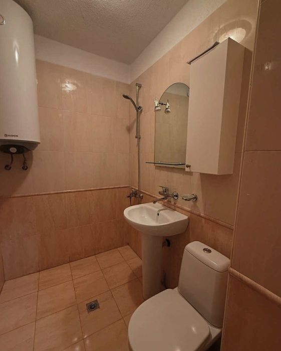 Дава се под наем Двустаен апартамент в София, Оборище - 60 кв.м за 718.08 € - Снимка #9