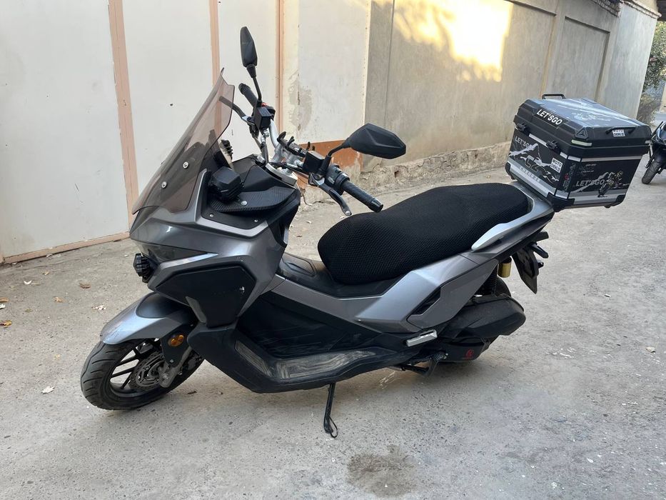 Мотоскутер Motoskuter