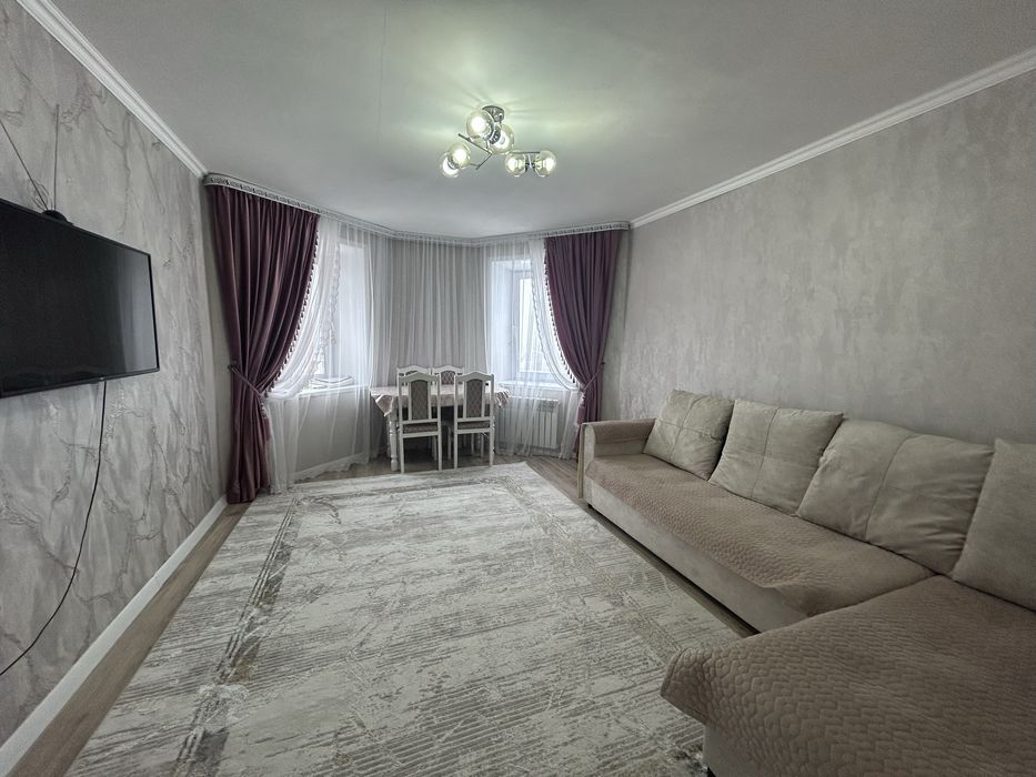 Продам трехкомнатную квартиру