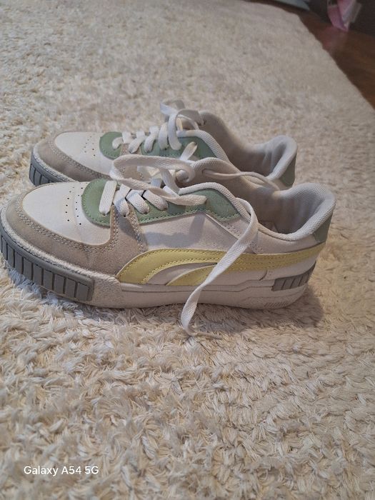 Маратонки номер 37