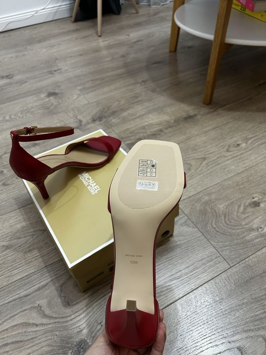 Michael Kors sandale de vara rosii